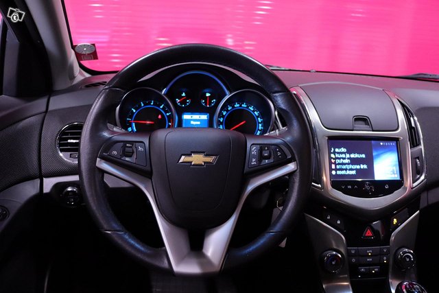 Chevrolet Cruze 12