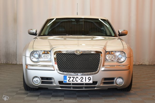 Chrysler 300C 2