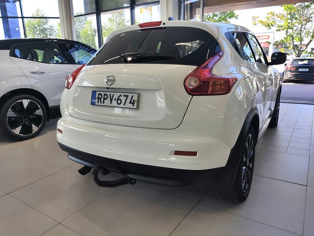 NISSAN Juke 2