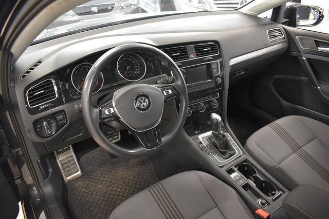 Volkswagen Golf 13