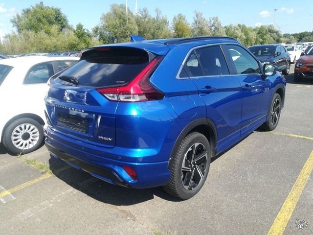 Mitsubishi Eclipse Cross 2