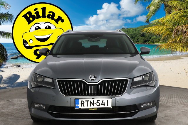 Skoda Superb 8