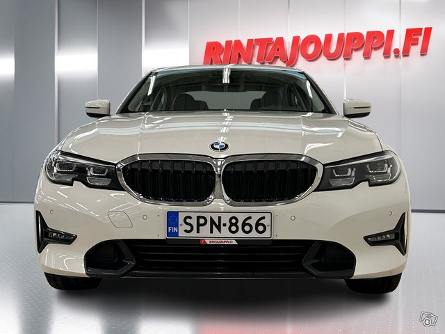 BMW 330 3