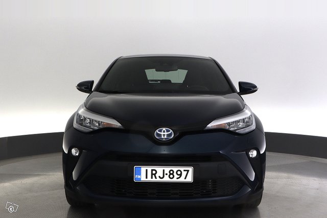 Toyota C-HR 8