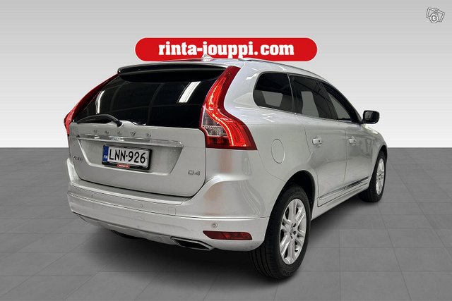 Volvo XC60 4