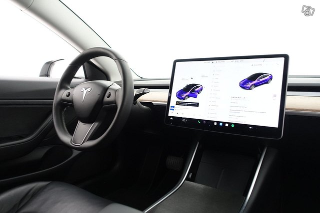 Tesla Model 3 19