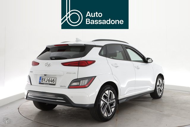 HYUNDAI KONA 6