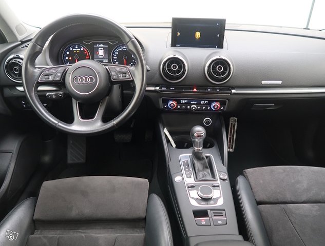 Audi A3 8