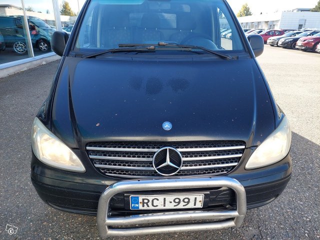 Mercedes-Benz Vito 2