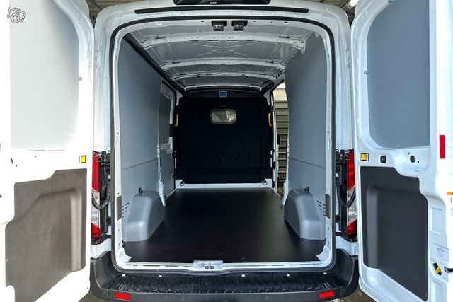 FORD TRANSIT 7