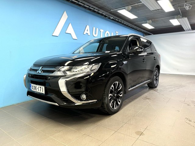 Mitsubishi Outlander PHEV 3