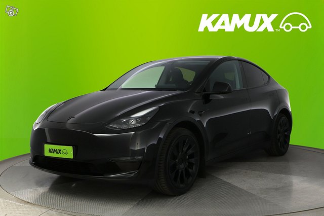 Tesla Model Y 6