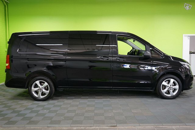 Mercedes-Benz Vito 2