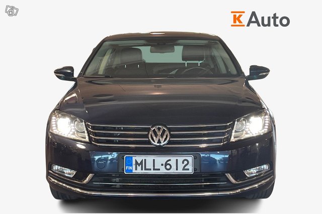 VOLKSWAGEN Passat 4