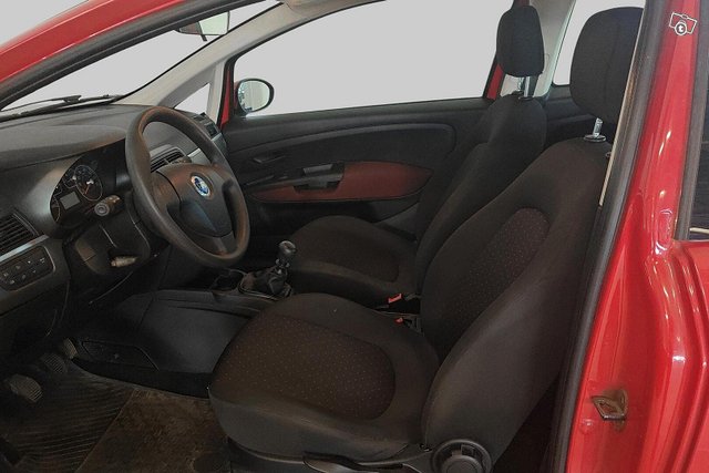 Fiat GRANDE PUNTO 11