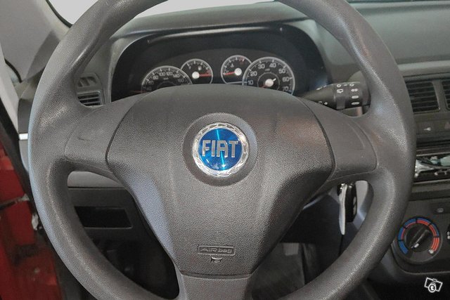 Fiat GRANDE PUNTO 13