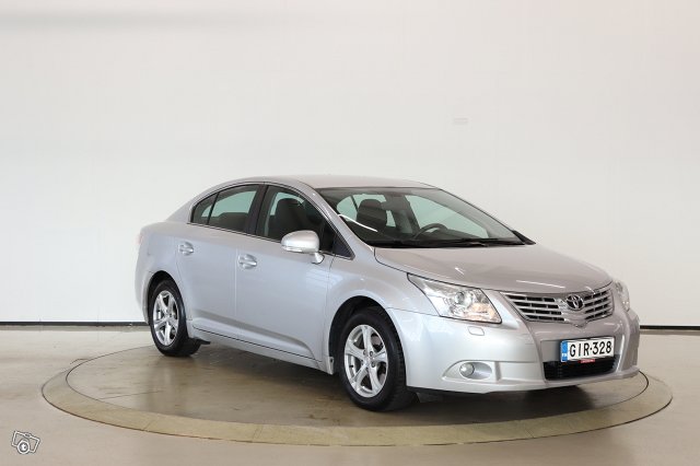 Toyota Avensis 3