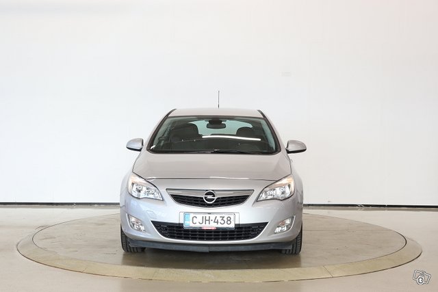 Opel Astra 2