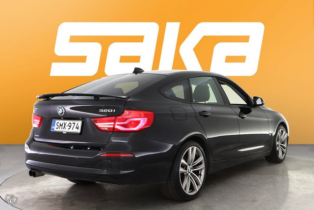 BMW 320 Gran Turismo 8