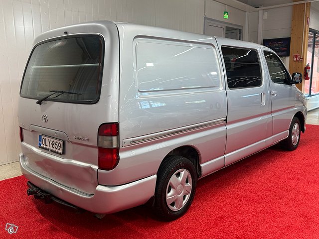 Toyota Hiace 3