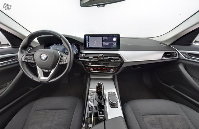 BMW 530 11