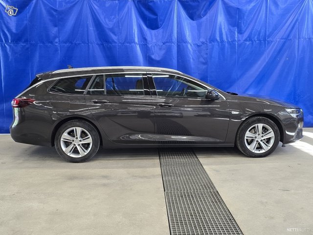 Opel Insignia 5