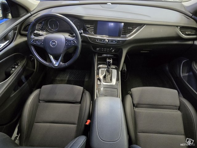 Opel Insignia 16