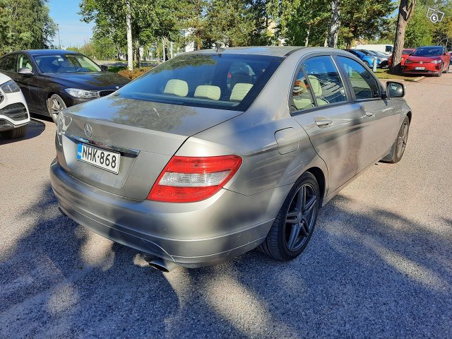 Mercedes-Benz C 2