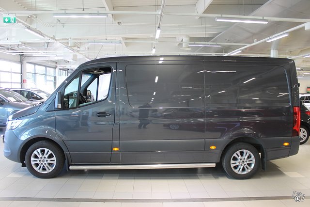 Mercedes-Benz Sprinter 2