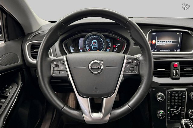 Volvo V40 Cross Country 15