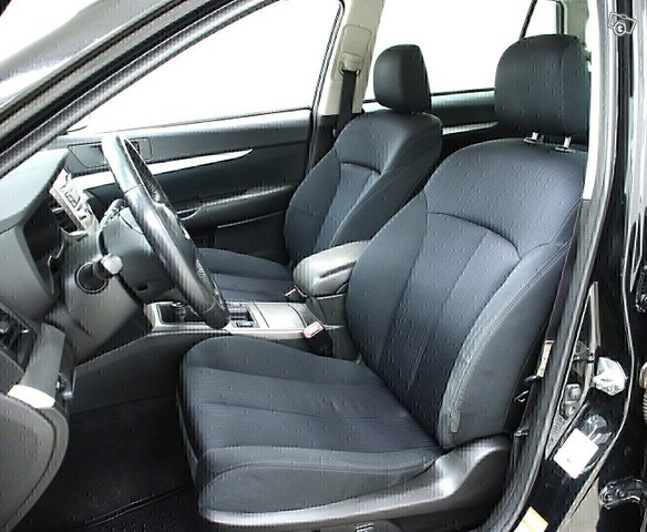 Subaru Legacy 9