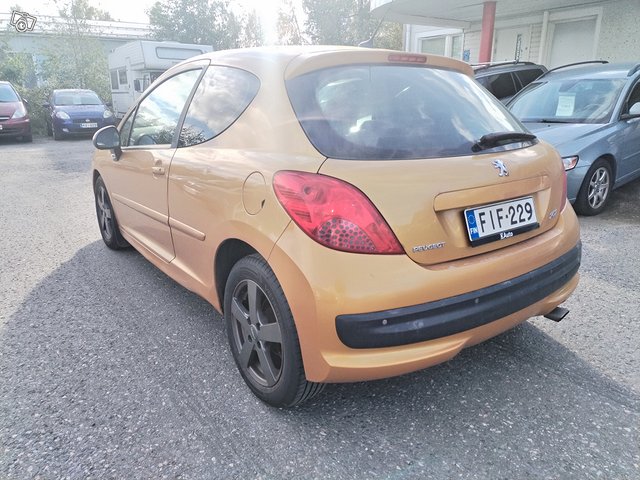 Peugeot 207 4