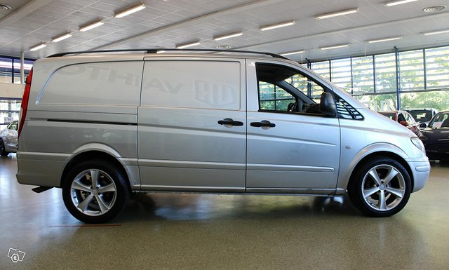 Mercedes-Benz Vito 9