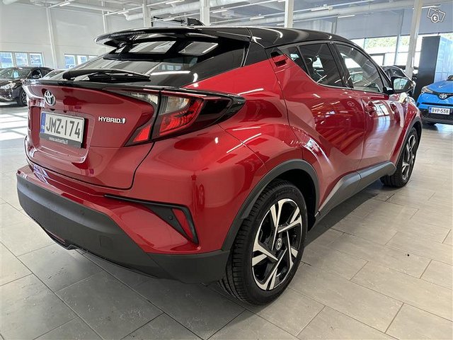 Toyota C-HR 5