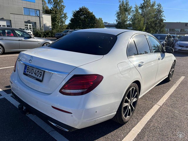 Mercedes-Benz E 7