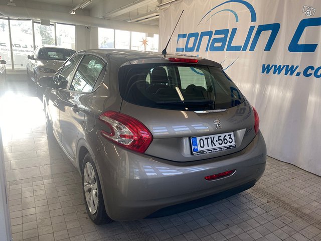 Peugeot 208 2