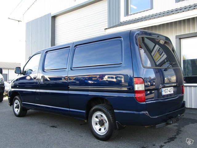 Toyota Hiace 3