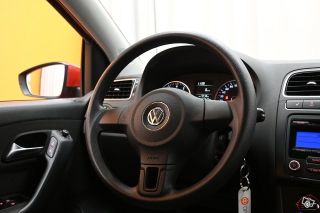 Volkswagen Polo 16