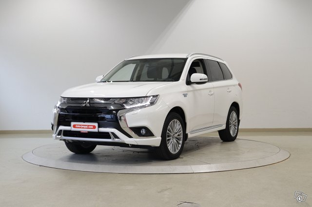 MITSUBISHI OUTLANDER PHEV