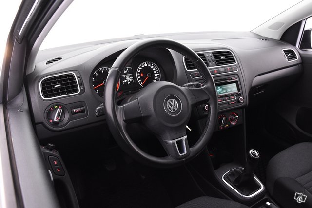 Volkswagen Polo 16