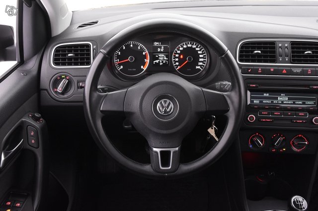 Volkswagen Polo 19