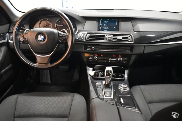 BMW 520 13