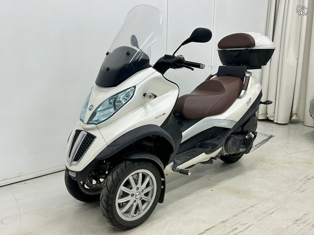 Piaggio MP3, kuva 1