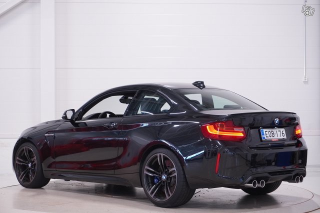 BMW M2 7