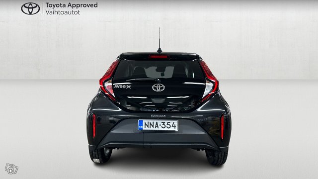 TOYOTA Aygo X 4