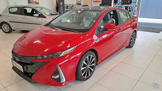 TOYOTA Prius Plug-in