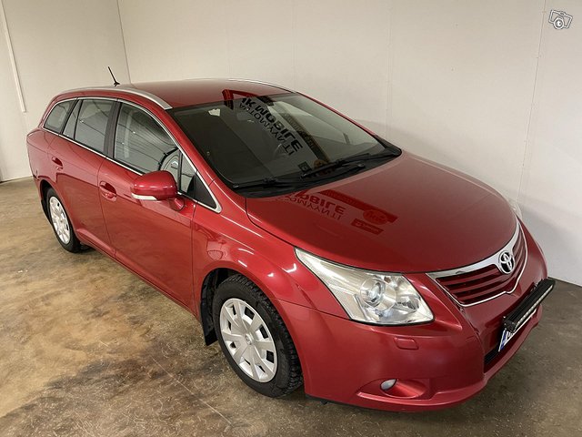 Toyota Avensis 10