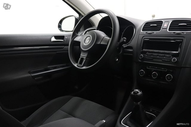 Volkswagen Golf 22