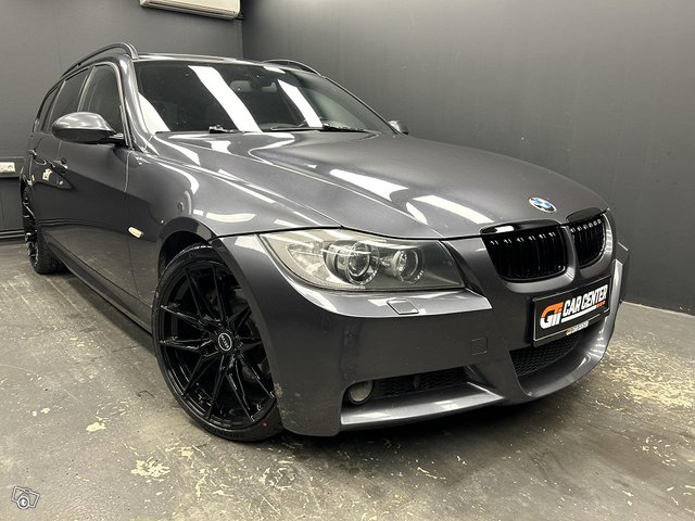 BMW 330 3