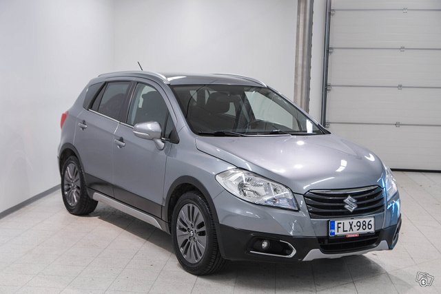 Suzuki SX4 S-Cross 3